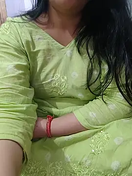 Snapshot of roshni_agrawal0 chatting on June 2026 07:55:01 AM roshni agrawal0 online show from June 2026 07:55:01 AM