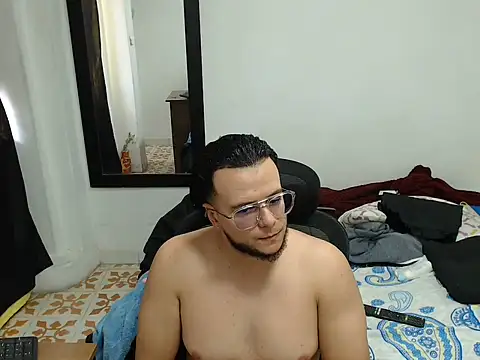 Snapshot of cloudsxxx chatting on July 2026 06:20:01 PM cloudsxxx online show from July 2026 06:20:01 PM