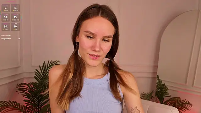 Snapshot of _Clare_Florence_ chatting on October 2025 01:54:01 PM  Clare Florence  online show from October 2025 01:54:01 PM