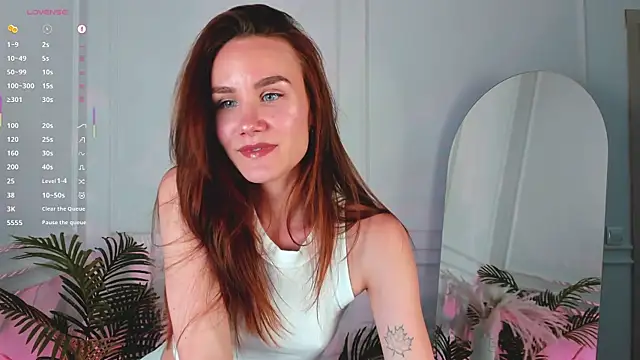 Snapshot of _Clare_Florence_ chatting on June 2026 02:04:01 PM Clare Florence online show from June 2026 02:04:01 PM