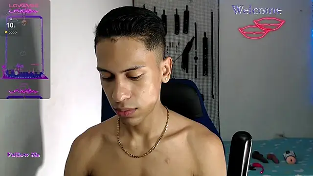 dylan apol0 online show from October 2025 05:59:01 AM