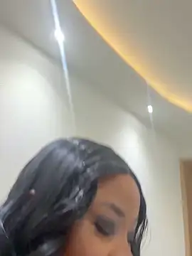 Snapshot of Elie-3 chatting on March 2026 04:32:01 PM Elie-3 online show from March 2026 04:32:01 PM