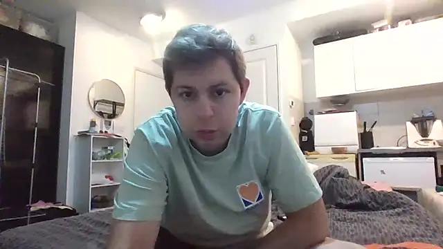 Snapshot of leBgBlon0088 chatting on April 2026 09:34:01 PM leBgBlon0088 online show from April 2026 09:34:01 PM