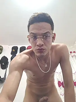 Snapshot of Ethanho0t chatting on October 2025 09:34:02 AM Ethanho0t online show from October 2025 09:34:02 AM