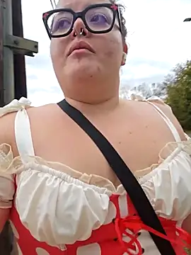 Snapshot of nuttiebuddy1 chatting on October 2025 07:26:02 PM nuttiebuddy1 online show from October 2025 07:26:02 PM