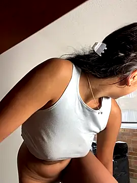 Sarahcutexoxox online show from September 2025 07:51:02 PM