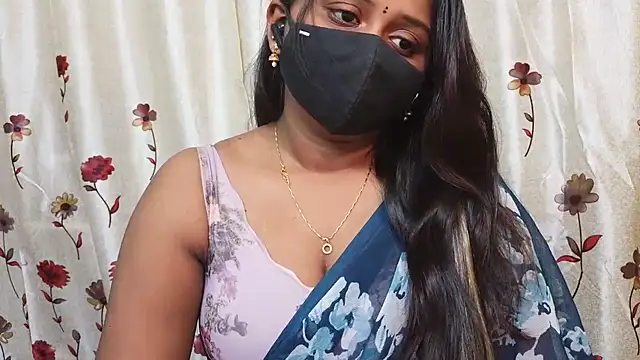 Snapshot of Pavani-Sexy chatting on July 2026 04:07:01 AM Pavani-Sexy online show from July 2026 04:07:01 AM