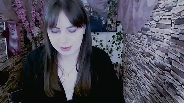 Amanda Bright  online show from September 2025 07:10:02 AM