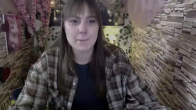 Amanda Bright  online show from October 2025 06:57:01 AM