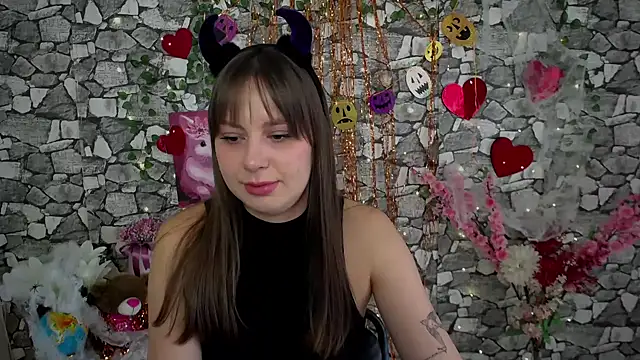 Amanda Bright  online show from October 2025 09:00:02 AM