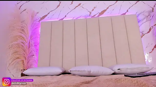 Elody rousse online show from October 2025 11:42:02 AM