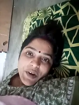 Snapshot of Trisha_71 chatting on October 2025 05:57:02 PM Trisha 71 online show from October 2025 05:57:02 PM