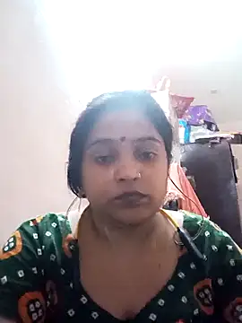 Snapshot of Trisha_71 chatting on October 2025 07:25:02 PM Trisha 71 online show from October 2025 07:25:02 PM