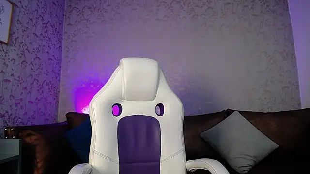 Snapshot of JuanKFit_45 chatting on April 2026 04:50:02 AM JuanKFit 45 online show from April 2026 04:50:02 AM