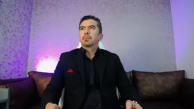 Snapshot of JuanKFit_45 chatting on April 2026 03:55:01 AM JuanKFit 45 online show from April 2026 03:55:01 AM