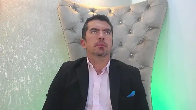 Snapshot of JuanKFit_45 chatting on April 2026 01:23:01 PM JuanKFit 45 online show from April 2026 01:23:01 PM