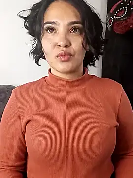 Snapshot of meli__brown chatting on September 2025 04:06:01 AM meli brown online show from September 2025 04:06:01 AM