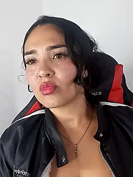 Snapshot of meli__brown chatting on October 2025 01:06:01 AM meli brown online show from October 2025 01:06:01 AM