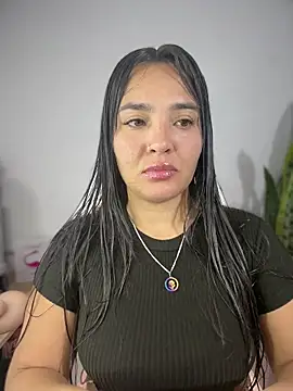 Snapshot of meli__brown chatting on June 2026 06:30:01 AM meli brown online show from June 2026 06:30:01 AM