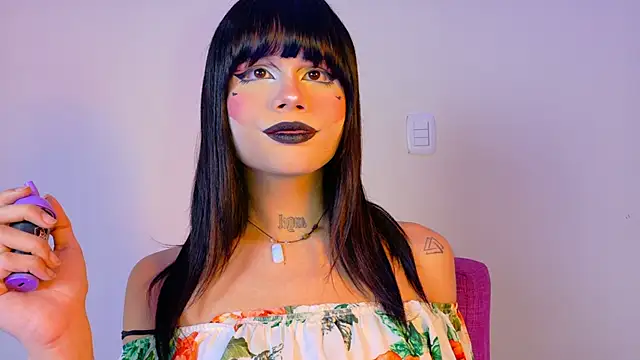 NATASHAA WINZ online show from November 2025 06:14:02 AM