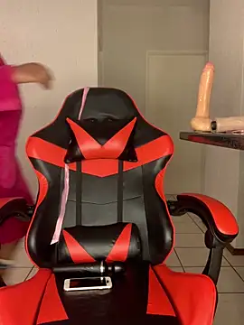 Snapshot of jayjayja19 chatting on November 2025 05:45:02 PM jayjayja19 online show from November 2025 05:45:02 PM