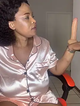 Snapshot of jayjayja19 chatting on November 2025 09:31:01 AM jayjayja19 online show from November 2025 09:31:01 AM