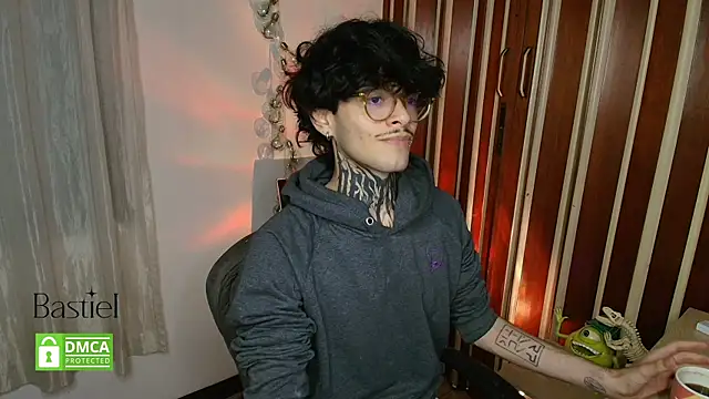 Snapshot of Mihail_leroy chatting on September 2025 02:35:02 AM Mihail leroy online show from September 2025 02:35:02 AM