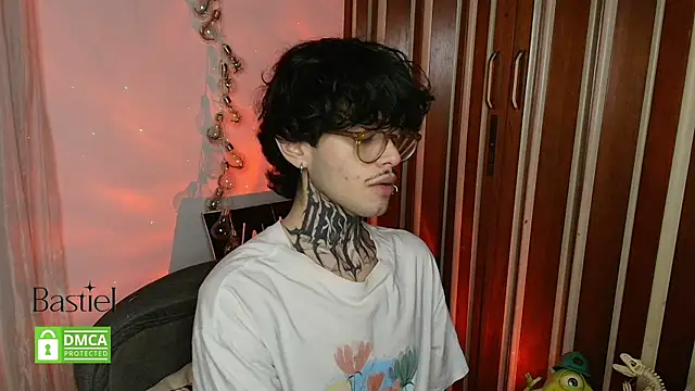 Snapshot of Mihail_leroy chatting on September 2025 01:20:01 AM Mihail leroy online show from September 2025 01:20:01 AM