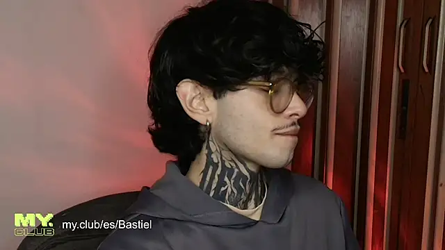 Snapshot of Mihail_leroy chatting on March 2026 01:54:02 AM Mihail leroy online show from March 2026 01:54:02 AM