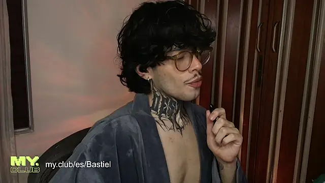 Snapshot of Mihail_leroy chatting on March 2026 11:22:02 PM Mihail leroy online show from March 2026 11:22:02 PM