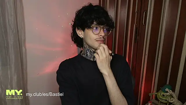 Snapshot of Mihail_leroy chatting on March 2026 01:38:01 AM Mihail leroy online show from March 2026 01:38:01 AM