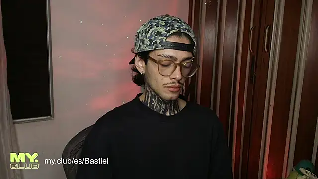 Snapshot of Mihail_leroy chatting on April 2026 11:33:02 PM Mihail leroy online show from April 2026 11:33:02 PM