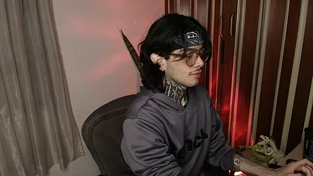 Mihail leroy online show from July 2026 01:26:01 AM