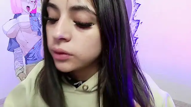 sofi lara28 online show from June 2026 01:02:01 PM