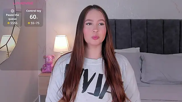 Snapshot of antonellacooper__ chatting on February 2026 01:55:01 PM antonellacooper online show from February 2026 01:55:01 PM