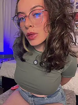 Snapshot of Katheerine chatting on March 2026 02:05:02 AM Katheerine online show from March 2026 02:05:02 AM