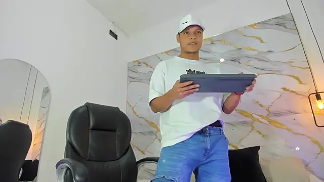 Ricky Owens1 online show from October 2025 02:05:01 PM