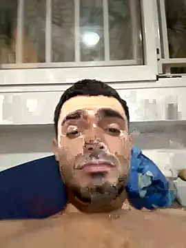 Snapshot of joseemontilla chatting on September 2025 11:50:01 PM joseemontilla online show from September 2025 11:50:01 PM