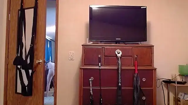 spicyphoenix online show from September 2025 06:11:02 PM