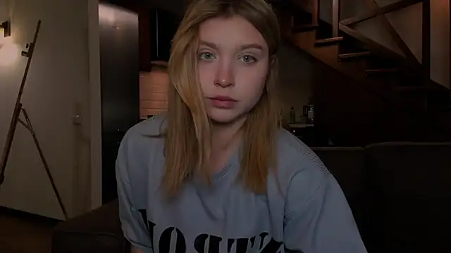 VanillaLivitski online show from November 2025 01:22:02 PM