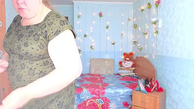 Audrey Aura online show from September 2025 05:07:01 AM