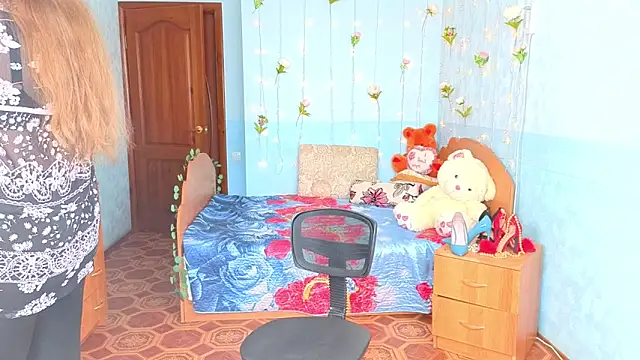 Audrey Aura online show from September 2025 05:09:02 AM