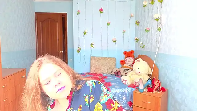 Audrey Aura online show from September 2025 05:10:02 AM