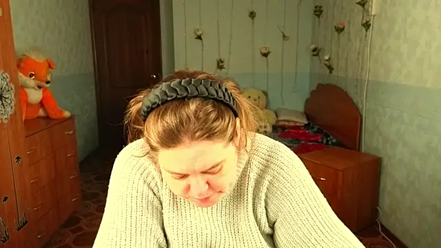 Audrey Aura online show from November 2025 05:46:02 AM