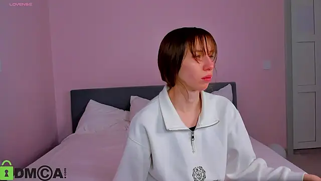 Snapshot of Lisbeth__Salander chatting on November 2025 02:43:02 AM Lisbeth Salander online show from November 2025 02:43:02 AM