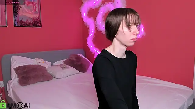 Snapshot of Lisbeth__Salander chatting on November 2025 02:04:02 AM Lisbeth Salander online show from November 2025 02:04:02 AM