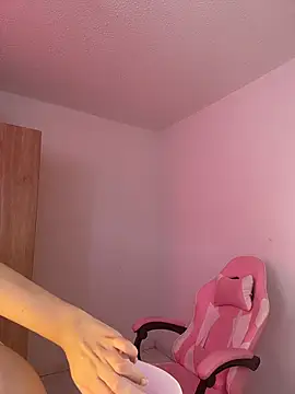 Snapshot of mandy222_ chatting on April 2026 09:42:02 PM mandy222 online show from April 2026 09:42:02 PM