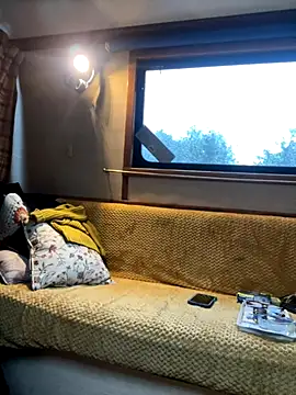 ladyboatlady online show from October 2025 06:32:02 AM