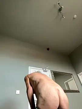 ladyboatlady online show from November 2025 02:52:02 PM