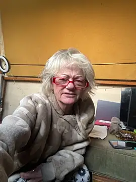 ladyboatlady online show from March 2026 07:14:02 AM